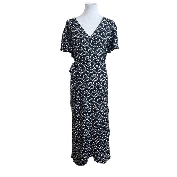 LOFT Dresses & Skirts - LOFT Plus Floral Ruffle Midi True Wrap Dress Navy Blue Size 20W V Neck Flutter